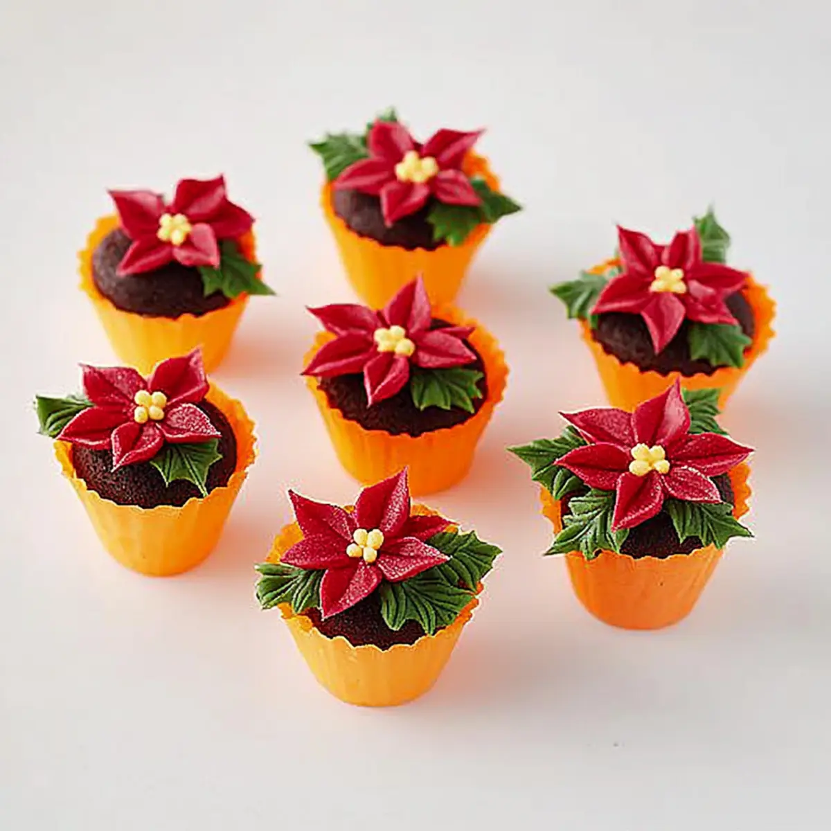 Delicious Mini Poinsettia Cakes: Festive Chocolate Treats