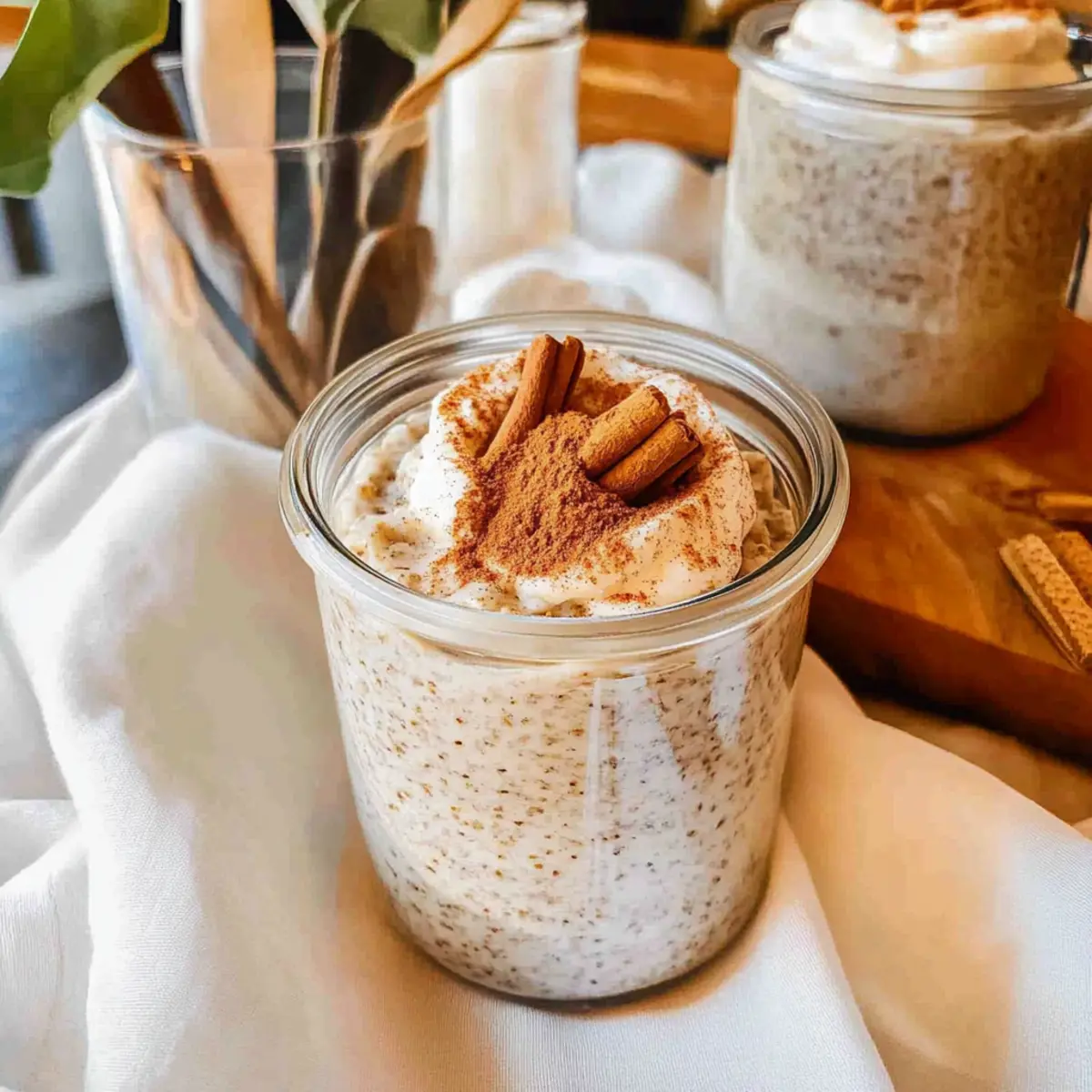 Delicious Cinnamon Roll Overnight Oats for Busy Mornings